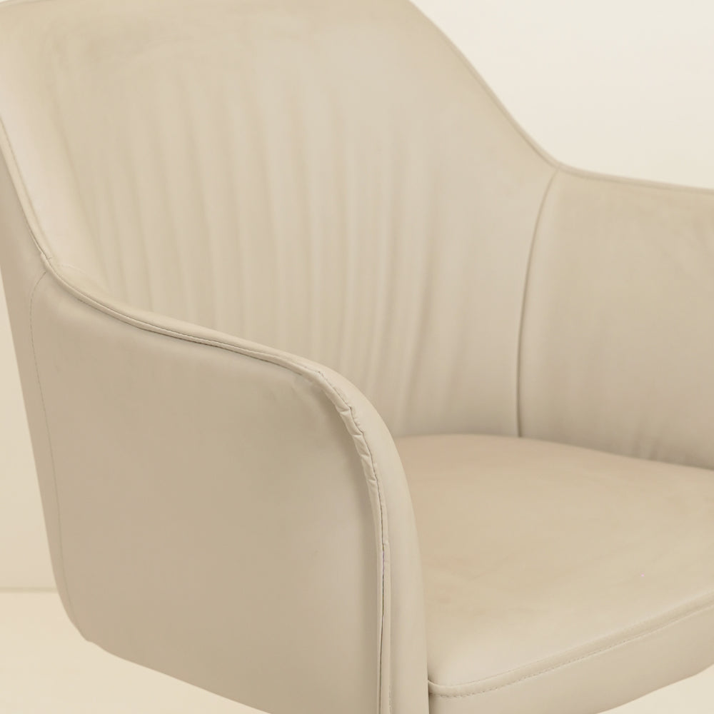 Skyla Lounge Revolving Chair