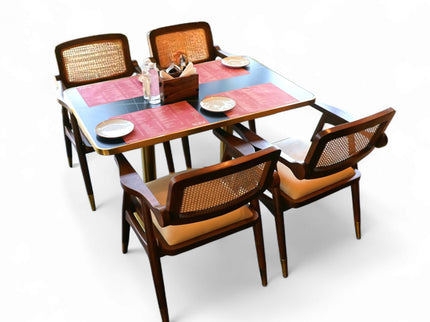 RattanBox 4 seater With Golden Table